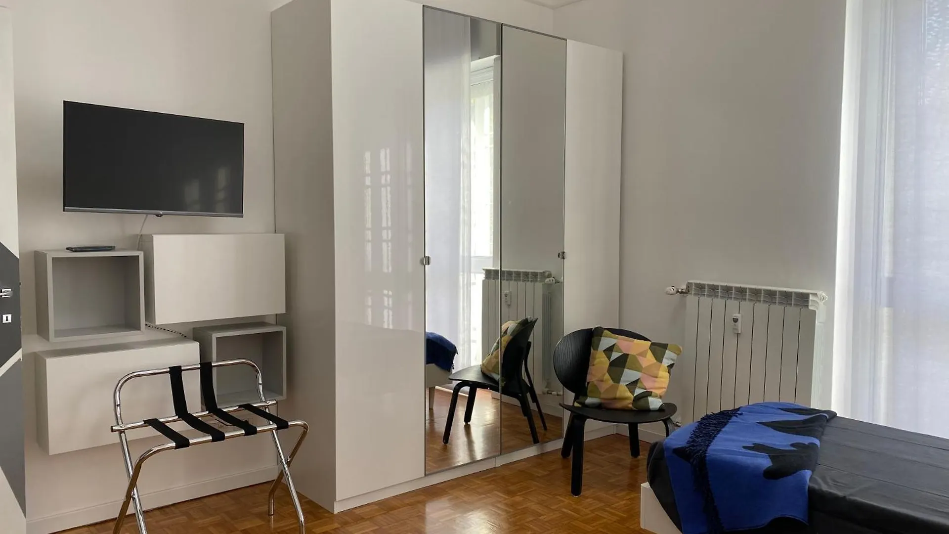 My Blue At Milano Mind Apartment Pero